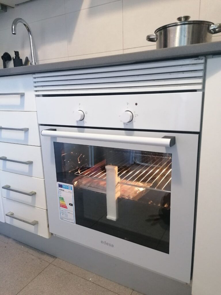 Adaptación horno teka en cocina