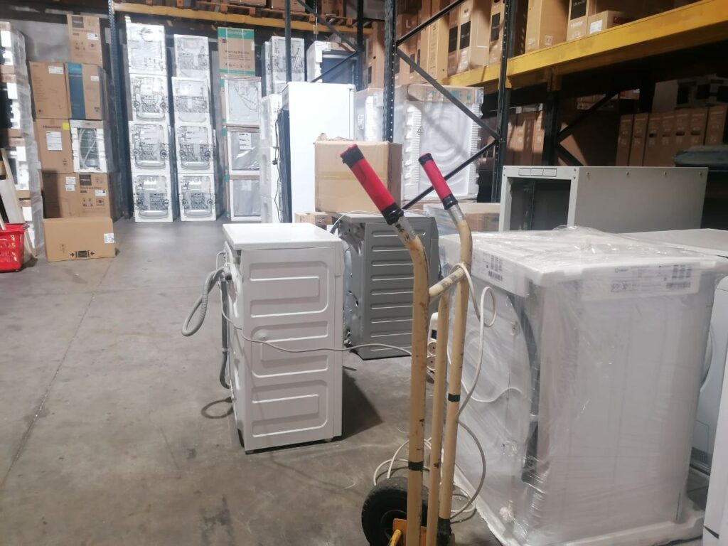 Deposito gms electrodomésticos nuevos y recuperados. 