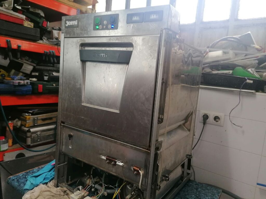 Reparación lavavajillas jemi comercial hosteleria 